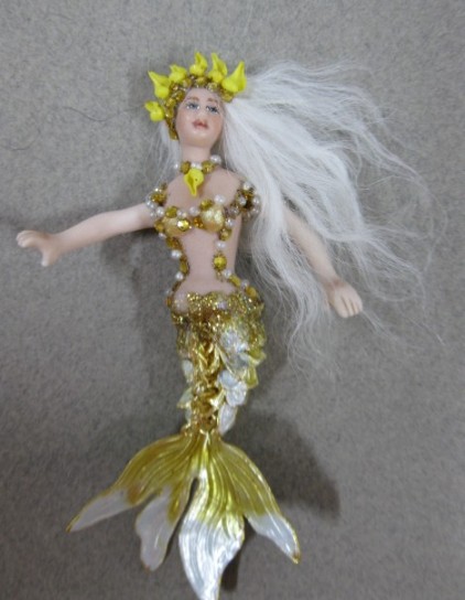 Gold Mermaid Small - Click Image to Close